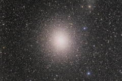 Omega Centauri, IFN et petites galaxies