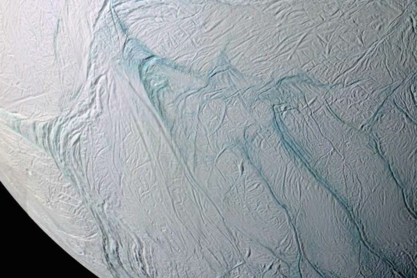 Encelade est vivant !!