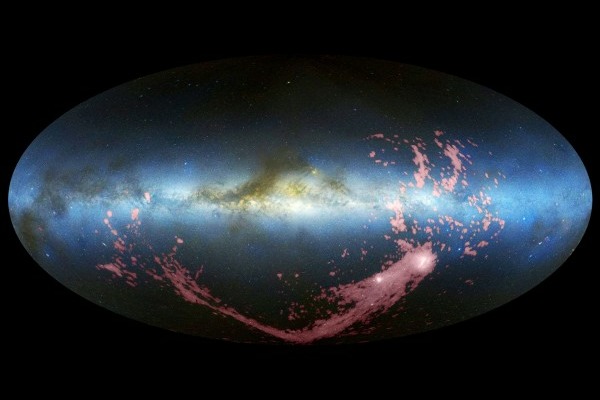 Hubble (HST) découvre un vaste réservoir de gaz près de la voie lactée
